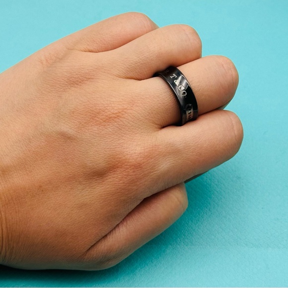 Tiffany & Co Titanium 1837 Ring Size 7.5 Pristine - Picture 10 of 10